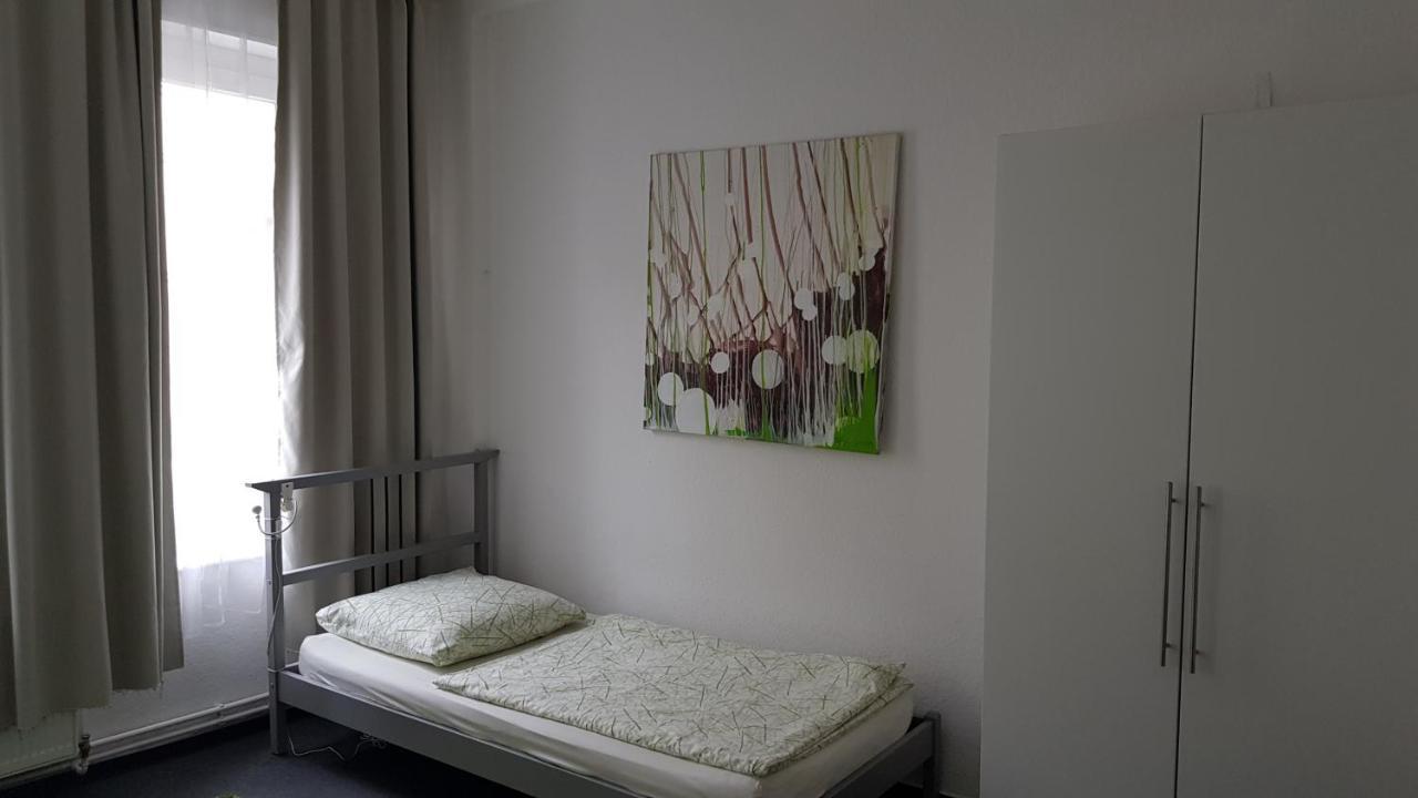 Bedpark Altona Pension Hamburgo Exterior foto